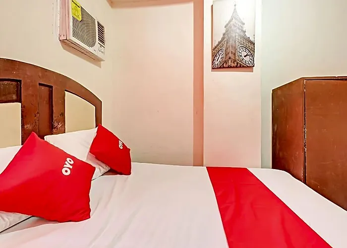 Hotel Oyo 894 Cosmo P Campa Manille