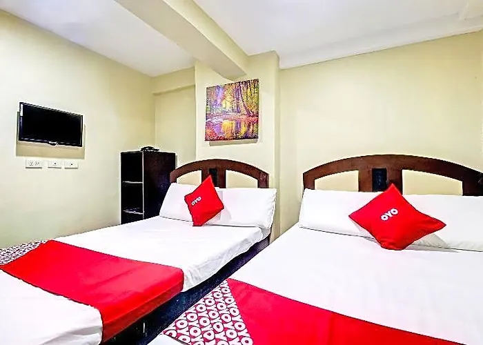 Hotel Oyo 894 Cosmo P Campa